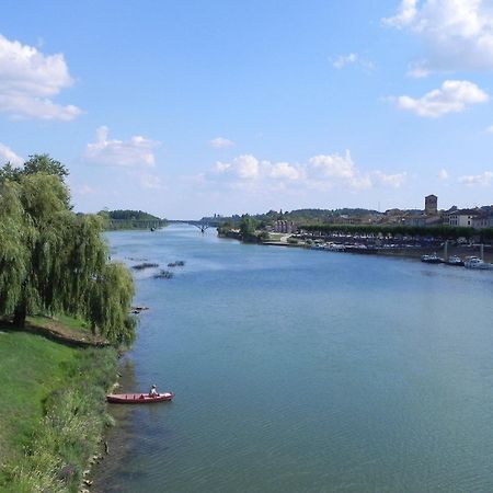 Hotel Saint Philibert Турню Экстерьер фото